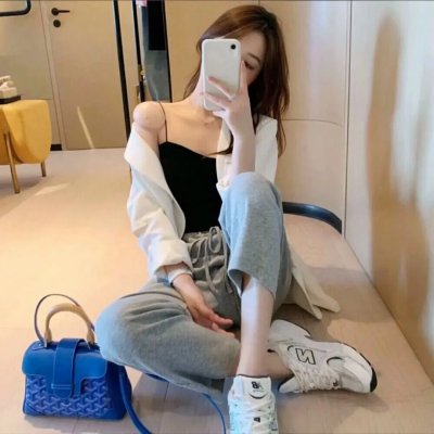 绝美师尊让我下山找明星老婆